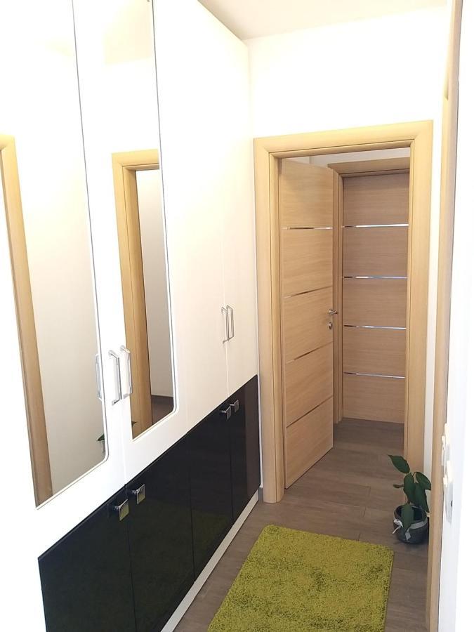 3 Bedroom Apartment With Terrace And Free Parking سبليت المظهر الخارجي الصورة